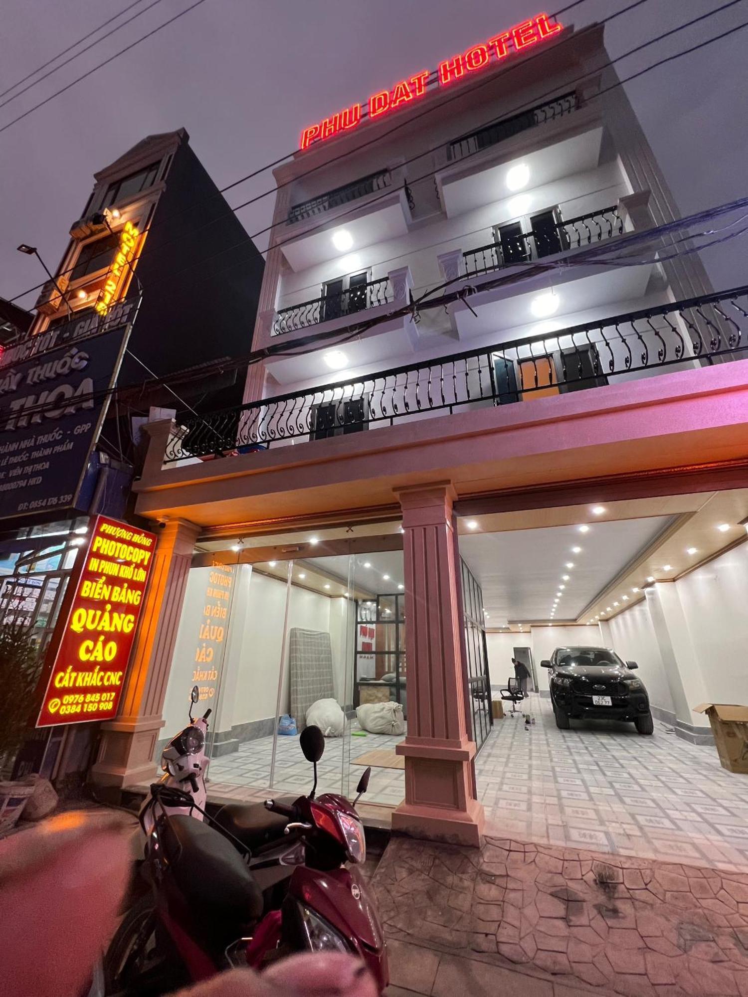 Phu Dat Hotel Донгван Экстерьер фото